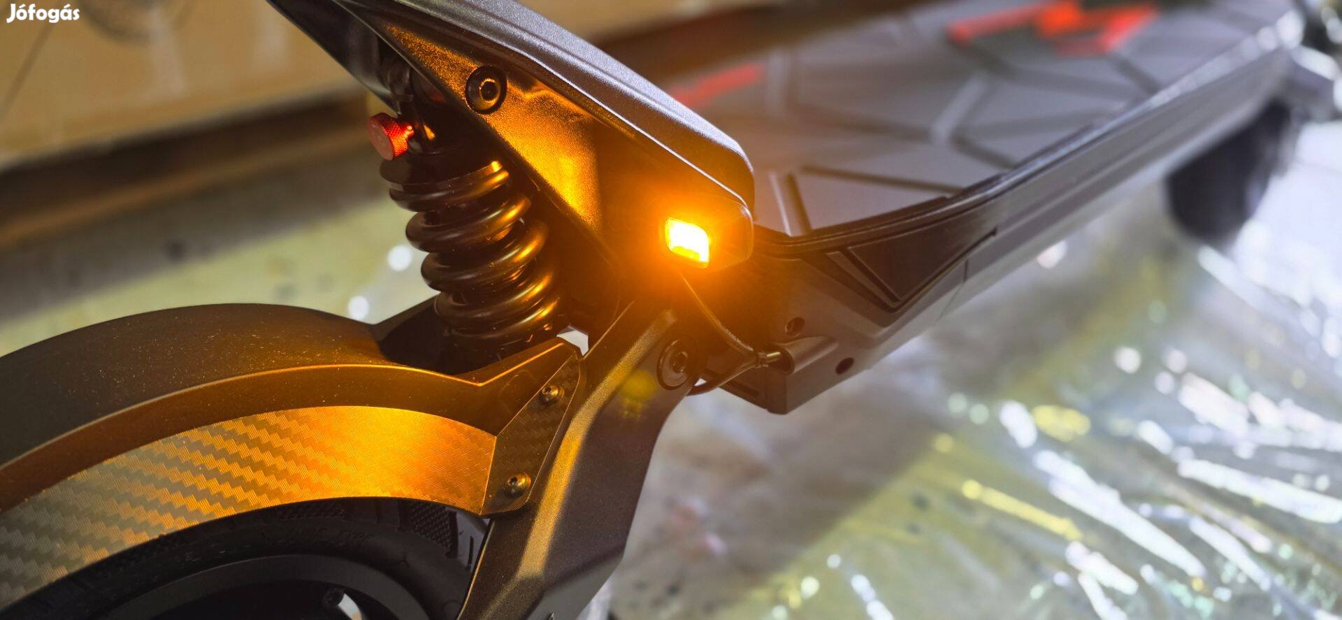 A Kaabo Mantis X lovaglása: Páratlan városi kalandok